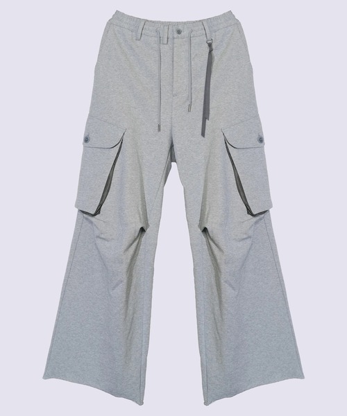 Tamme(タム)の「【TAMME/タム】OVER CARGO SWEAT PANTS(カーゴパンツ・メンズ・ブラック/グレー・1/2)」の4枚目の写真