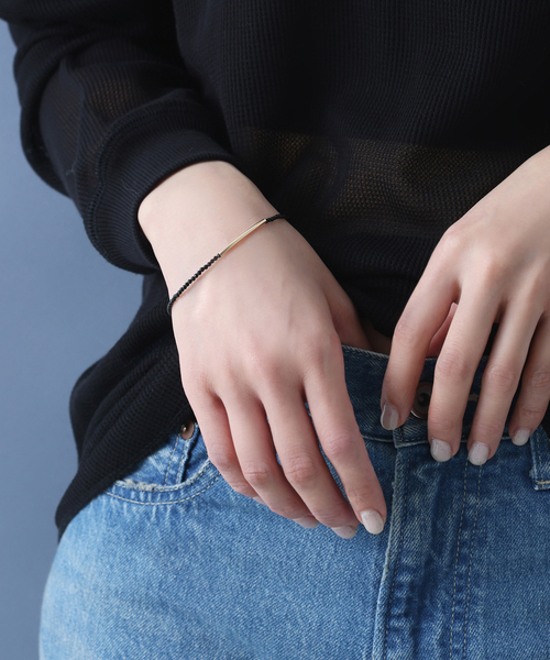 Lilas(リラ)の「ゴールドパイプオニキスブレスレット K10(ブレスレット・レディース・ゴールド・FREE)」の2枚目の写真