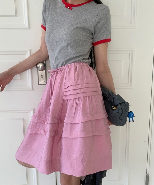 UNE MANSION(ユヌマンション)の「【UNE ORIGINAL HAND MADE】ティアードタックボリュームミニスカート(スカート・レディース・ベージュ/ピンク/ブラック・FREE)」の7枚目の写真