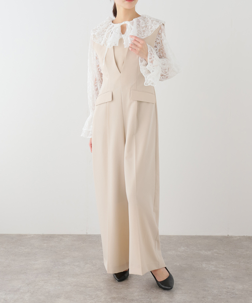 La TOTALITE（ラトータリテ）の「フリルシャツセットオールインワン（つなぎ/オールインワン・レディース・ベージュ/ブラック・FREE）」の2枚目の写真