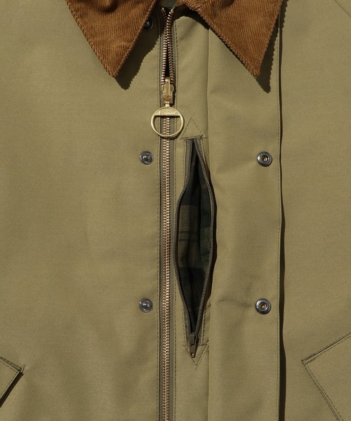 ADAM ET ROPE'（アダムエロペ）の「《別注》【Barbour/バブアー】REVERSIBLE TRANSPORT（ブルゾン・メンズ・ベージュ・40/38/36）」の10枚目の写真