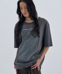WELLBEING EXPRESS（ウェルビーイングエクスプレス）の「Oversized HOWtoWB Half Sleeve Charcoal（Tシャツ/カットソー）」