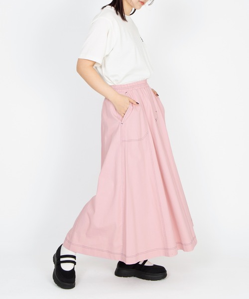 PUNYUS(プニュズ)の「ステッチフレアロングスカート(スカート・レディース・ブラック/カーキ/ピンク/ベージュ・2/3/4/1)」の7枚目の写真