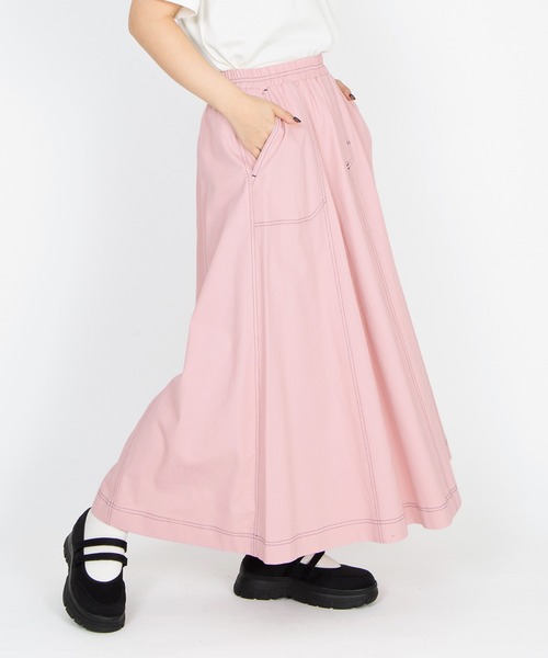 PUNYUS(プニュズ)の「ステッチフレアロングスカート(スカート・レディース・ブラック/カーキ/ピンク/ベージュ・2/3/4/1)」の8枚目の写真