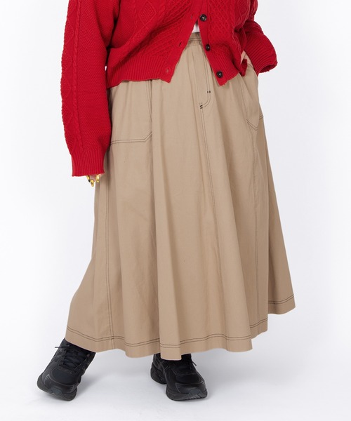 PUNYUS(プニュズ)の「ステッチフレアロングスカート(スカート・レディース・ブラック/カーキ/ピンク/ベージュ・2/3/4/1)」の16枚目の写真