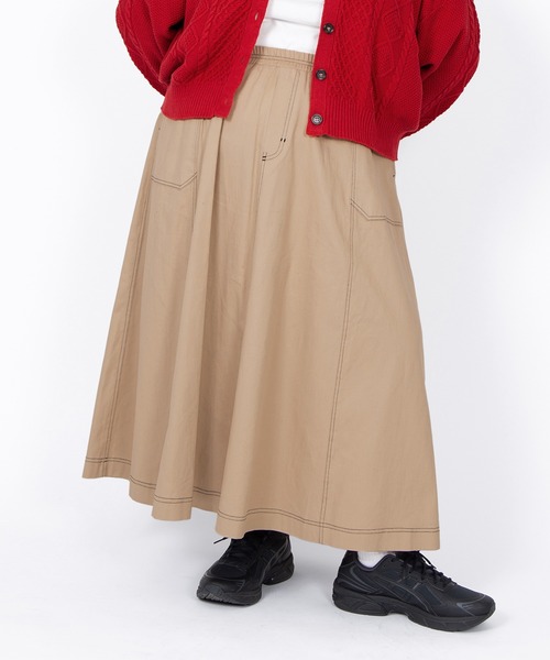 PUNYUS(プニュズ)の「ステッチフレアロングスカート(スカート・レディース・ブラック/カーキ/ピンク/ベージュ・2/3/4/1)」の18枚目の写真