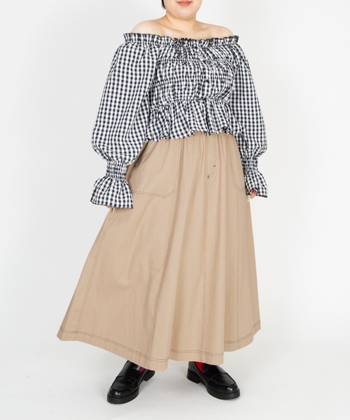 PUNYUS(プニュズ)の「ステッチフレアロングスカート(スカート・レディース・ブラック/カーキ/ピンク/ベージュ・2/3/4/1)」の22枚目の写真