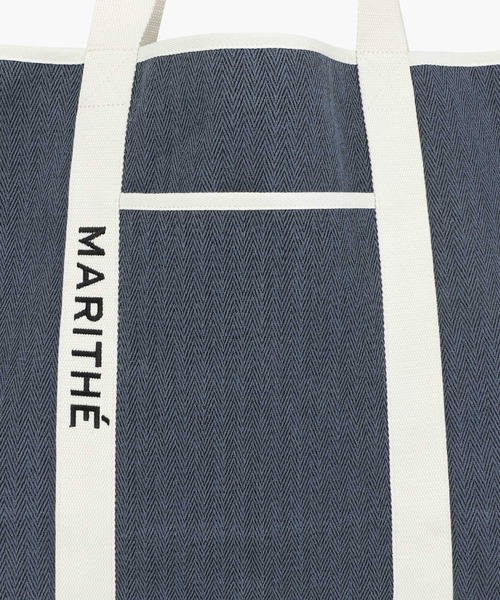 MARITHE + FRANCOIS GIRBAUD(マリテフランソワジルボー)の「REGULAR LOGO BIG COTTON BAG(トートバッグ・レディース・ブルー/ナチュラル/ストライプ・フリー)」の14枚目の写真
