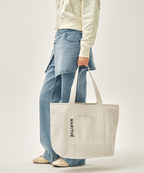 MARITHE + FRANCOIS GIRBAUD(マリテフランソワジルボー)の「REGULAR LOGO BIG COTTON BAG(トートバッグ・レディース・ブルー/ナチュラル/ストライプ・フリー)」の17枚目の写真