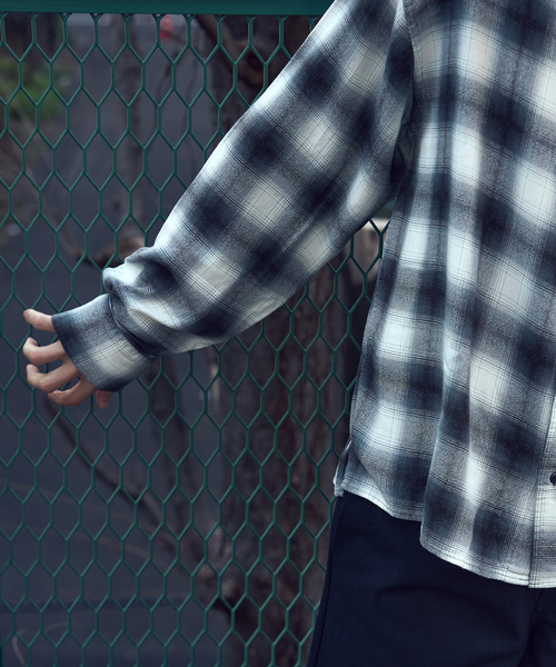 WISM（ウィズム）の「NAMELESSNESS / ネームレスネス RAYON LONG SLEEVE SHIRT（シャツ/ブラウス・メンズ・ブラック/ブルー系その他・3/2）」の10枚目の写真