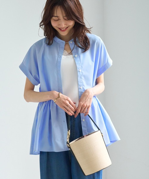 ROPE' PICNIC(ロペピクニック)の「フレンチペプラムシャツ/UVカット・防シワ(シャツ/ブラウス・レディース・ネイビー/ブルー/オフホワイト/サックスブルー/ブルー系その他5/ピンク/イエロー・FREE)」の1枚目の写真