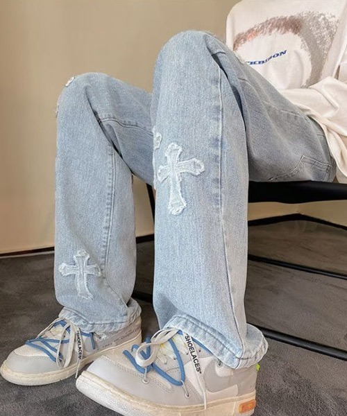 Ressaca(レサーカ)の「クロスパッチデニムパンツ(デニムパンツ・メンズ・ブラック/ブルー・XL/L/M)」の8枚目の写真