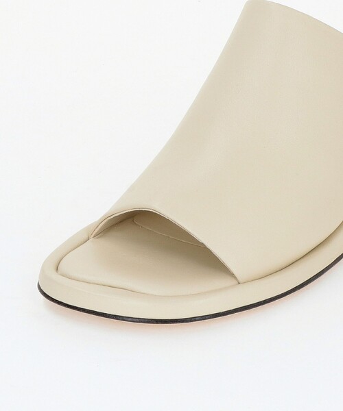 JVAM(ジェーヴィエーエム)の「<JVAM>DELIA MULE< Select by EMMEL REFINES >(サンダル・レディース・オフホワイト/ブラック/ライトブルー・36/38/37)」の16枚目の写真
