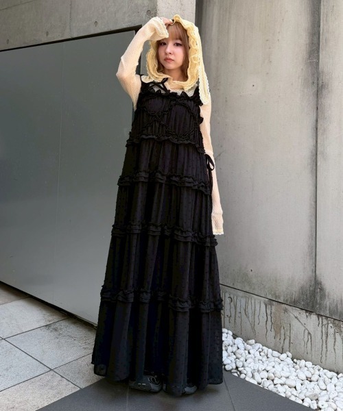 Candy Stripper(キャンディストリッパー)の「BUNNY EARS LACY トップス(Tシャツ/カットソー・レディース・ブラック/オフホワイト/ベージュ・FREE)」の4枚目の写真