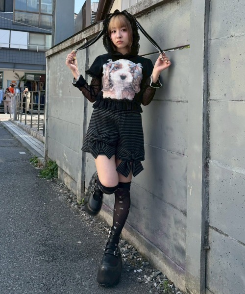 Candy Stripper(キャンディストリッパー)の「BUNNY EARS LACY トップス(Tシャツ/カットソー・レディース・ブラック/オフホワイト/ベージュ・FREE)」の18枚目の写真