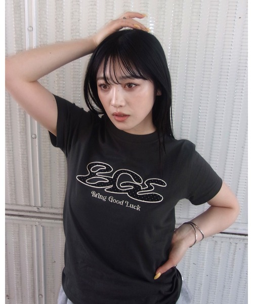BGL(ビージーエル)の「DOT LOGO TEE / ドット / 水玉 / 韓国ストリート / ロゴ / アップリケ 半袖Tシャツ(Tシャツ/カットソー・レディース・ブラック系1/ブラック系2/ホワイト系1/ホワイト系2・XS/S/M)」の6枚目の写真