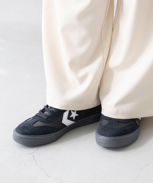 CONVERSE（コンバース）の「CONVERSE コンバース ROADCLASSIC ロードクラシック SK SY OX ローカット スニーカー（スニーカー・レディース・ホワイト/ブラック・23.0cm/23.5cm/24.0cm/24.5cm/25.0cm/25.5cm/26.0cm）」の21枚目の写真