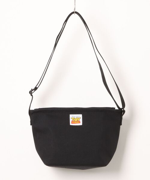 Manhattan Portage（マンハッタンポーテージ）の「Nylon Messenger Bag (XS) FZP MGNT / TOY STORY MR AND MRS POTATO HEAD（メッセンジャーバッグ・レディース・ブラック・X-SMALL）」の17枚目の写真