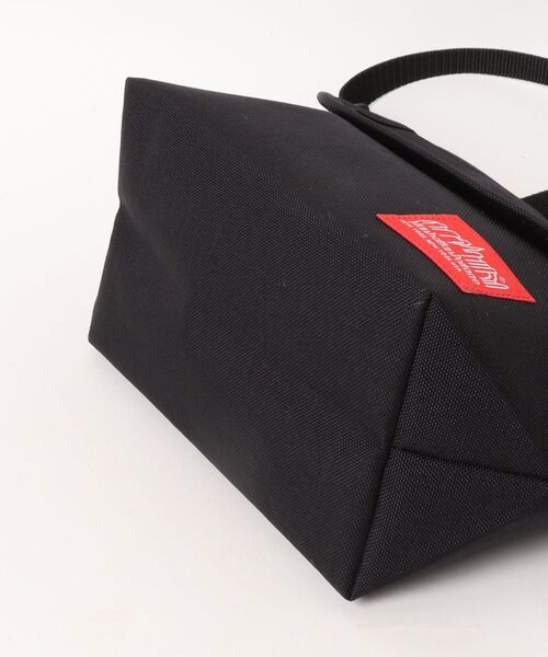 Manhattan Portage（マンハッタンポーテージ）の「Nylon Messenger Bag (XS) FZP MGNT / TOY STORY MR AND MRS POTATO HEAD（メッセンジャーバッグ・レディース・ブラック・X-SMALL）」の18枚目の写真