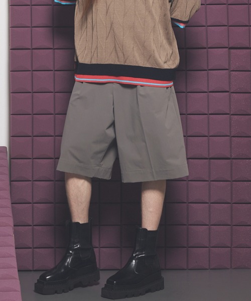 MAISON SPECIAL（メゾンスペシャル）の「《UNISEX》【PERTEX】Prime-Wide One-tuck Shorts/【パーテックス】プライムワイドワンタックショーツ【MAISON SPECIAL/メゾンスペシャル】■セットアップ対応■（その他パンツ・メンズ・ブラック/グレー/チャコールグレー・0/1/2）」の3枚目の写真