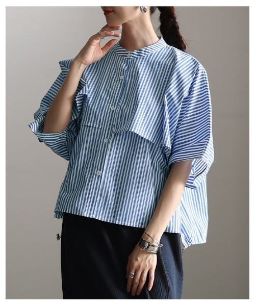 Sawa a la mode(サワアラモード)の「ケープデザインストライプブラウス(シャツ/ブラウス・レディース・オフホワイト/ブルー・FREE)」の21枚目の写真