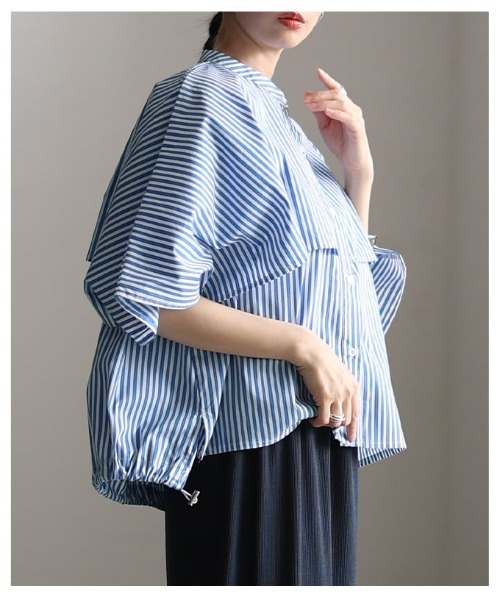 Sawa a la mode(サワアラモード)の「ケープデザインストライプブラウス(シャツ/ブラウス・レディース・オフホワイト/ブルー・FREE)」の16枚目の写真