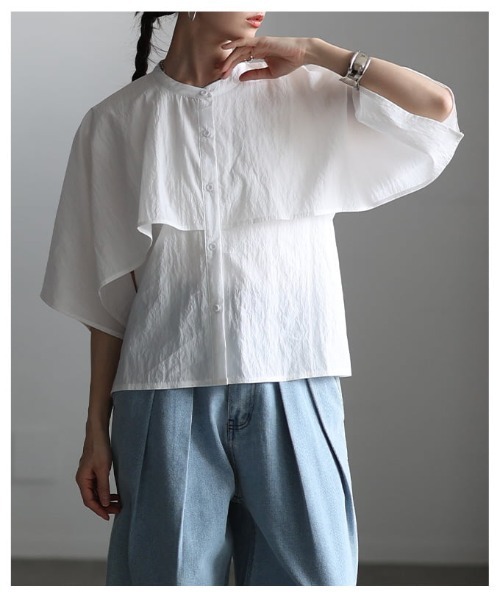Sawa a la mode(サワアラモード)の「ケープデザインストライプブラウス(シャツ/ブラウス・レディース・オフホワイト/ブルー・FREE)」の13枚目の写真