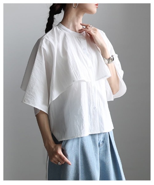 Sawa a la mode(サワアラモード)の「ケープデザインストライプブラウス(シャツ/ブラウス・レディース・オフホワイト/ブルー・FREE)」の11枚目の写真