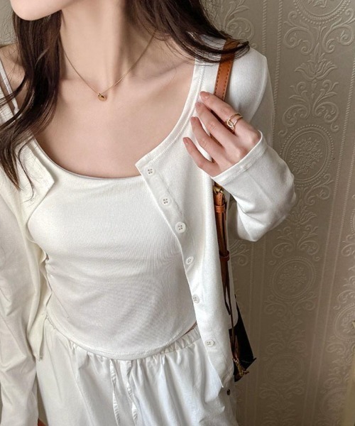 Forcement(フォースメント)の「さらっと羽織れて着まわしやすい、ベーシックなクルーネックUVカットカーデ夏服(カーディガン/ボレロ・レディース・ホワイト/ブラック/クリーム・FREE)」の1枚目の写真
