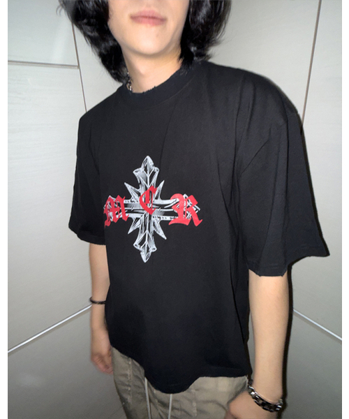 MWOONG(ムン)の「Scarred cross tee BK(Tシャツ/カットソー・レディース・その他・2/1)」の2枚目の写真