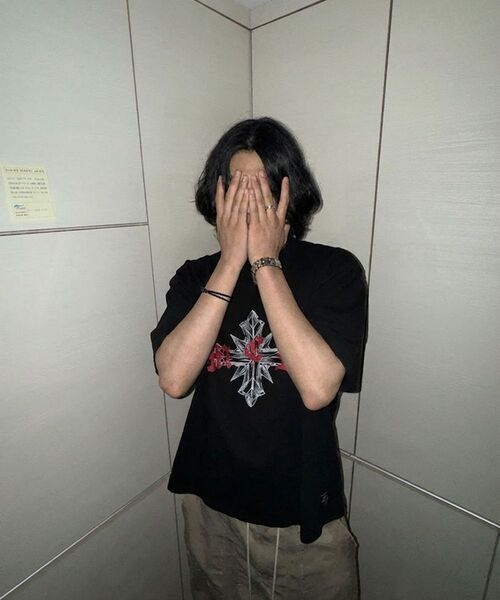MWOONG(ムン)の「Scarred cross tee BK(Tシャツ/カットソー・レディース・その他・2/1)」の7枚目の写真