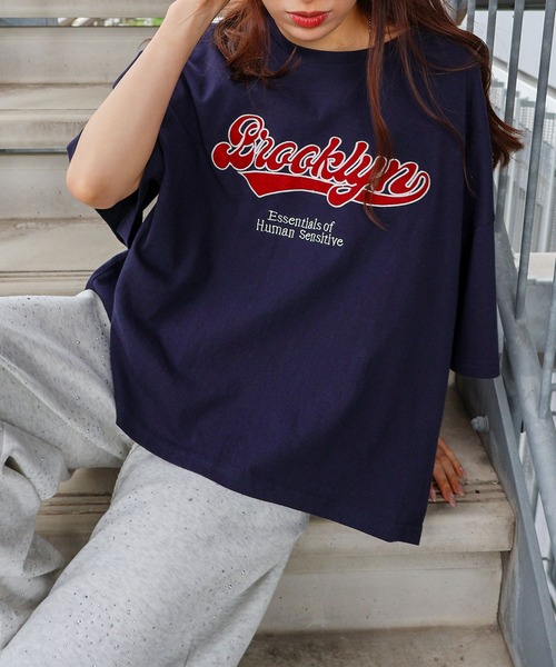 SpRay(スプレイ)の「フェルトロゴBIG Tシャツ(Tシャツ/カットソー・レディース・ダークグリーン/ホワイト/レッド/オートミール/ネイビー・FREE)」の15枚目の写真