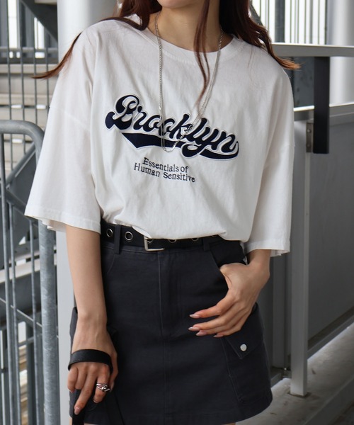 SpRay(スプレイ)の「フェルトロゴBIG Tシャツ(Tシャツ/カットソー・レディース・ダークグリーン/ホワイト/レッド/オートミール/ネイビー・FREE)」の20枚目の写真