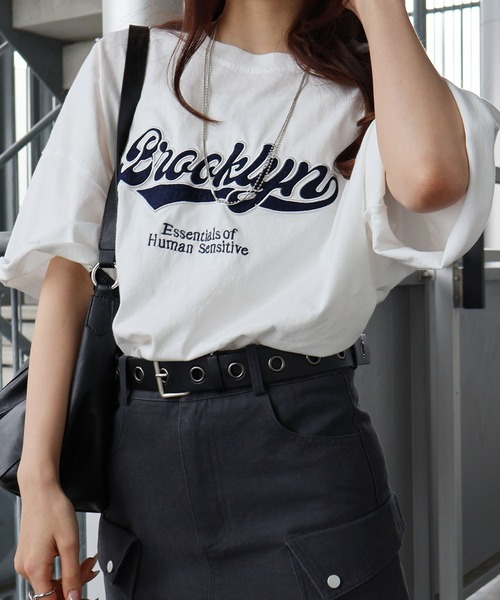 SpRay(スプレイ)の「フェルトロゴBIG Tシャツ(Tシャツ/カットソー・レディース・ダークグリーン/ホワイト/レッド/オートミール/ネイビー・FREE)」の22枚目の写真