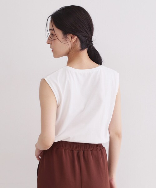 OPAQUE.CLIP(オペークドットクリップ)の「マルチボーダーアソート ノースリーブTシャツ【洗濯機OK】(Tシャツ/カットソー・レディース・ブラック/ホワイト/ネイビー系2・38/40)」の4枚目の写真