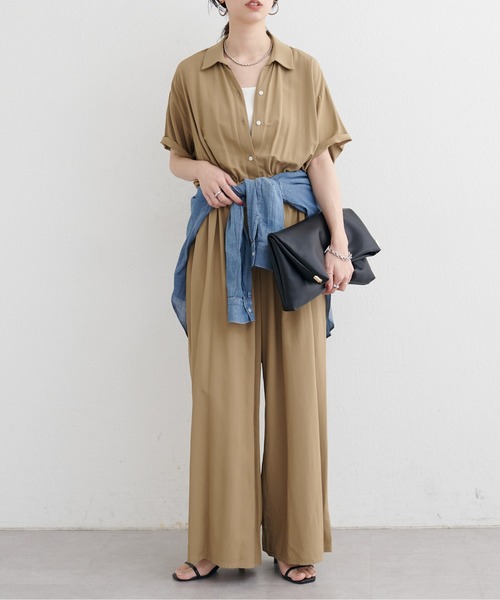 LARUTA(ラルータ)の「【LARUTA】開襟オールインワン(つなぎ/オールインワン・レディース・キャメル/ブラック・MEDIUM)」の2枚目の写真