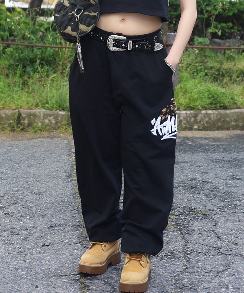 ATMARK(アットマーク)の「《フリーサイズ / UNISEX 》ATMARK クラウンロゴサガラ刺繍スウェットパンツ セットアップ可能(スウェットパンツ・メンズ・ブラック系1/ブラック系3/ホワイト系1/ホワイト系2/ホワイト系3/ブラック系2・FREE)」の5枚目の写真