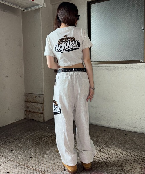 ATMARK(アットマーク)の「《フリーサイズ / UNISEX 》ATMARK クラウンロゴサガラ刺繍スウェットパンツ セットアップ可能(スウェットパンツ・メンズ・ブラック系1/ブラック系3/ホワイト系1/ホワイト系2/ホワイト系3/ブラック系2・FREE)」の8枚目の写真