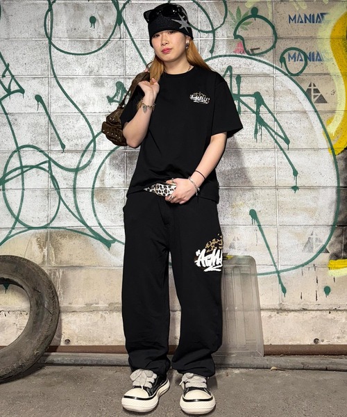 ATMARK(アットマーク)の「《フリーサイズ / UNISEX 》ATMARK クラウンロゴサガラ刺繍スウェットパンツ セットアップ可能(スウェットパンツ・メンズ・ブラック系1/ブラック系3/ホワイト系1/ホワイト系2/ホワイト系3/ブラック系2・FREE)」の9枚目の写真