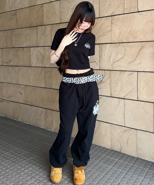 ATMARK(アットマーク)の「《フリーサイズ / UNISEX 》ATMARK クラウンロゴサガラ刺繍スウェットパンツ セットアップ可能(スウェットパンツ・メンズ・ブラック系1/ブラック系3/ホワイト系1/ホワイト系2/ホワイト系3/ブラック系2・FREE)」の11枚目の写真