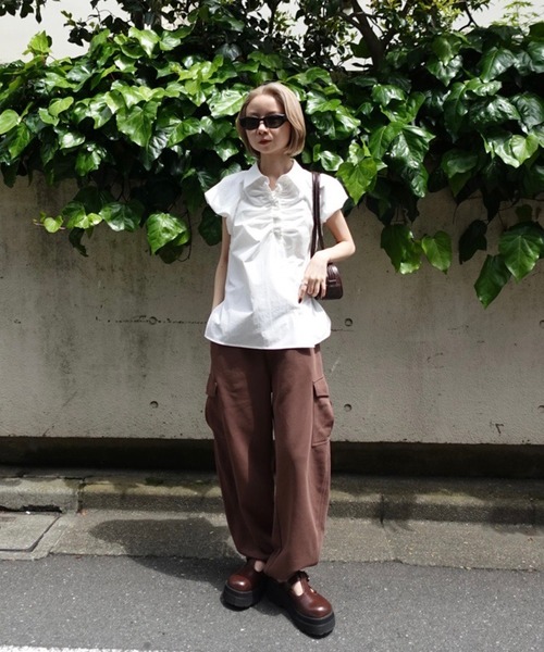 Ameri(アメリ)の「MEDI BALLOON SHOULDER GATHER BLOUSE(シャツ/ブラウス・レディース・ホワイト/ネイビー/マルチ・SMALL/MEDIUM)」の18枚目の写真