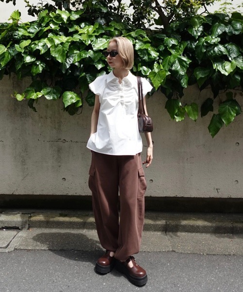 Ameri(アメリ)の「MEDI BALLOON SHOULDER GATHER BLOUSE(シャツ/ブラウス・レディース・ホワイト/ネイビー/マルチ・SMALL/MEDIUM)」の19枚目の写真