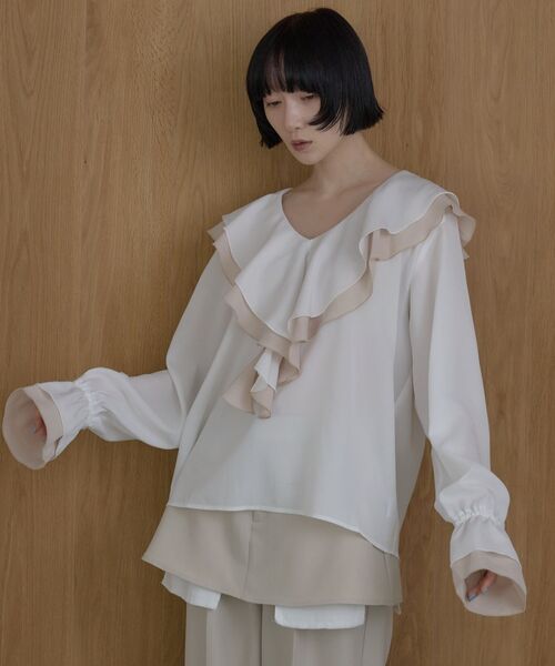 kivi(キヴィ)の「ラッフルフリルブラウス(シャツ/ブラウス・レディース・ライトピンク/ライトブルー/オフホワイト・FREE)」の1枚目の写真