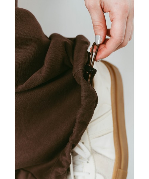 Knuth Marf(クヌースマーフ)の「double-layer sweatpants(unisex)(スウェットパンツ・レディース・ブラウン/グレー・X-SMALL/SMALL/MEDIUM)」の11枚目の写真