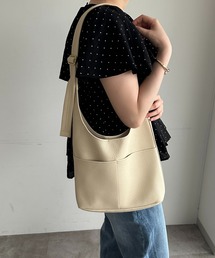 【apres jour clair】フェイクレザーショルダーバッグ