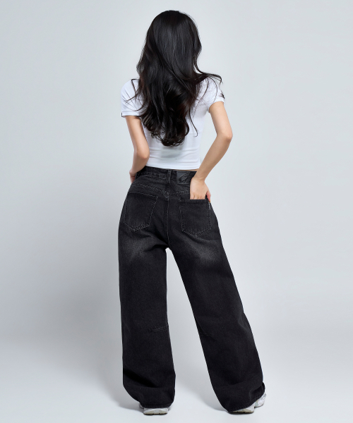 PHYSICAL GARMENTS（フィジカルガーメンツ）の「P5070 ウォッシュドブラック ウーマン カーブ切り替え デニムパンツ [黒デニム]（その他パンツ・レディース・ブラック系・SMALL/MEDIUM/LARGE）」の9枚目の写真