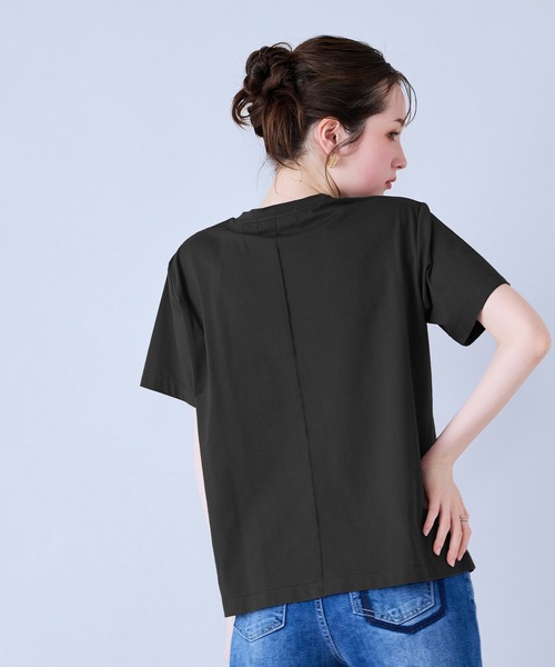Audie a Muses(オーディアミューズ)の「Audie a Musesロゴ入りリボンカットソー(Tシャツ/カットソー・レディース・オフホワイト/ブラック/ブラウン・38/42)」の4枚目の写真