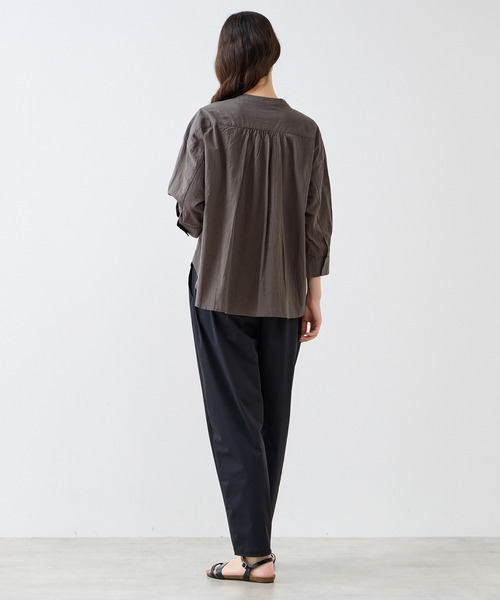 LOGEMENT DE CLAIRE（ロジュモンドクレール）の「7分袖バンドカラーシャツ（シャツ/ブラウス・レディース・オフホワイト/グレー/イエロー/ミント/ブラウン/ライトベージュ/ブルー・FREE）」の13枚目の写真