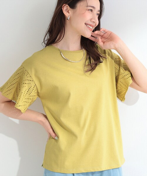 SHOO・LA・RUE（シューラルー）の「【汗じみ防止/ひんやり/S-LL】レースが華やか お袖フレアTシャツ（Tシャツ/カットソー・レディース・ネイビー/イエロー/ホワイト/ダークグレー/ピンク系その他・01/03/02/04）」の4枚目の写真