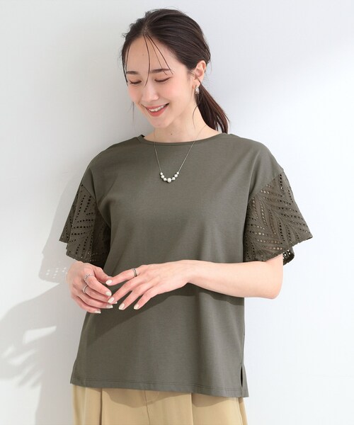 SHOO・LA・RUE（シューラルー）の「【汗じみ防止/ひんやり/S-LL】レースが華やか お袖フレアTシャツ（Tシャツ/カットソー・レディース・ネイビー/イエロー/ホワイト/ダークグレー/ピンク系その他・01/03/02/04）」の12枚目の写真